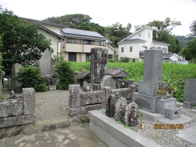 尾崎一雄の墓